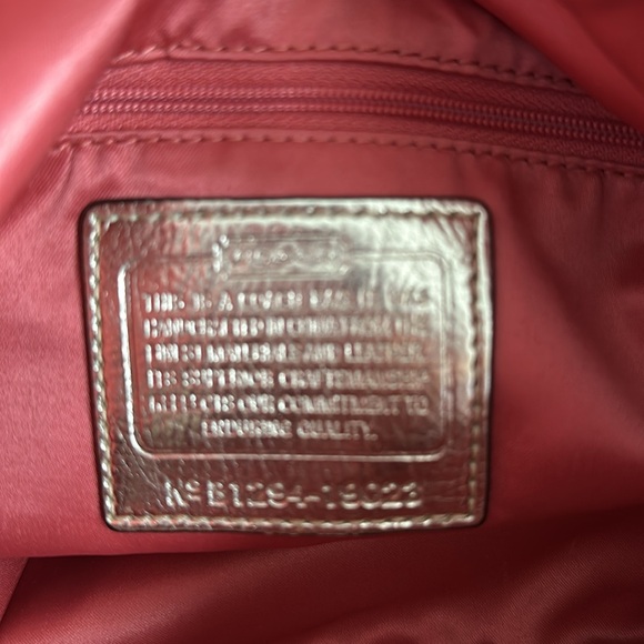 Coach Poppy Dream Multi Signature Optic Soulder Glam Tote Bag With Embro… - Picture 10 of 12